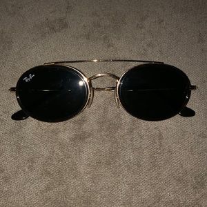 Oval Ray-Ban Sunglasses